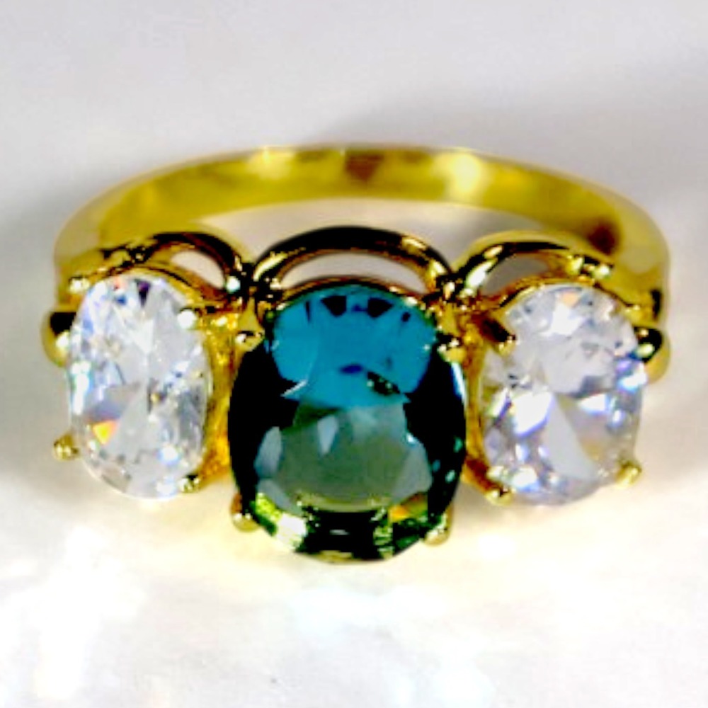 Swarovski Crystal 14k Gold Overlay Teal Blue Three Stone Ring Size 8 Excellent
